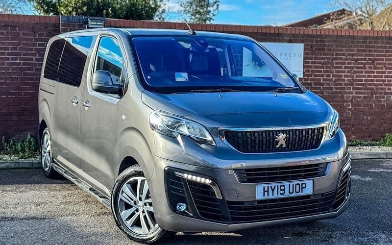 Used Peugeot Traveller Allure 177 HP (130 kW) 2022 MPV