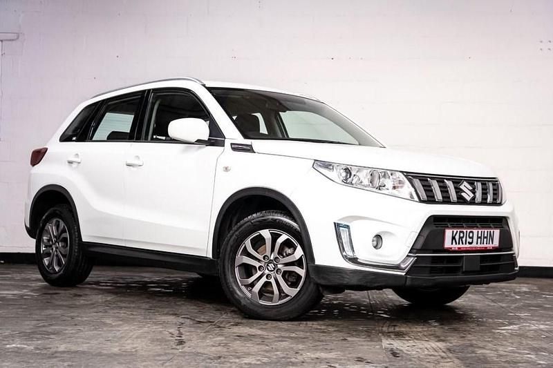 Used Suzuki Vitara SZ4 2019 White Hatchback