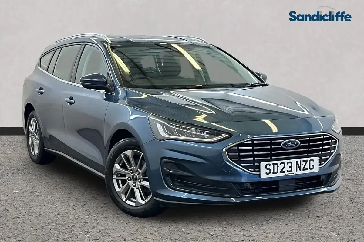 Gebraucht Ford Focus Titanium 155 PS (114 kW) 2023 Kombi