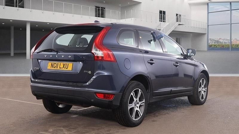 Used Volvo XC60 SE Lux 2011 Blue SUV