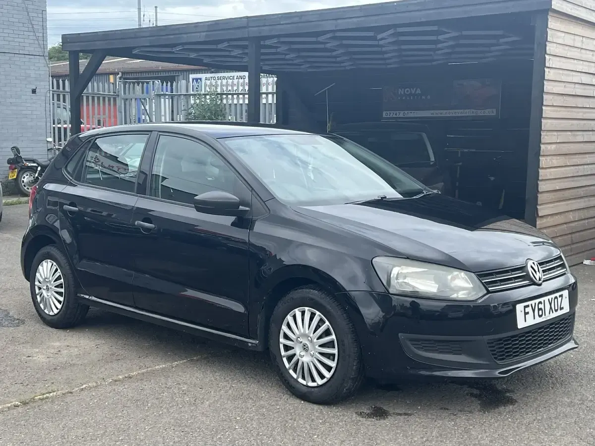 Used VW Polo S 59 HP (43 kW) 2011 Black Hatchback