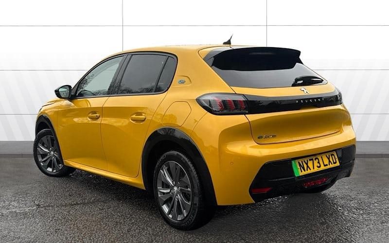 Used Peugeot e-208 Allure+ 100 kW (136 HP) 2023 Hatchback