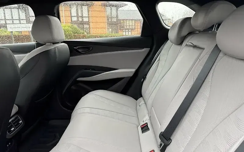 Used BYD Seal Boost 184 HP (135 kW) 2025 Black Estate
