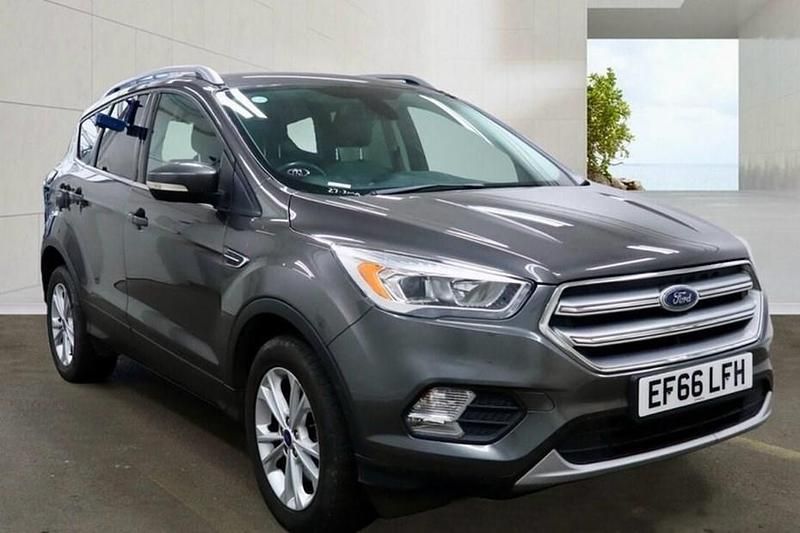 Used Ford Kuga Titanium 150 HP (110 kW) 2016 Grey SUV