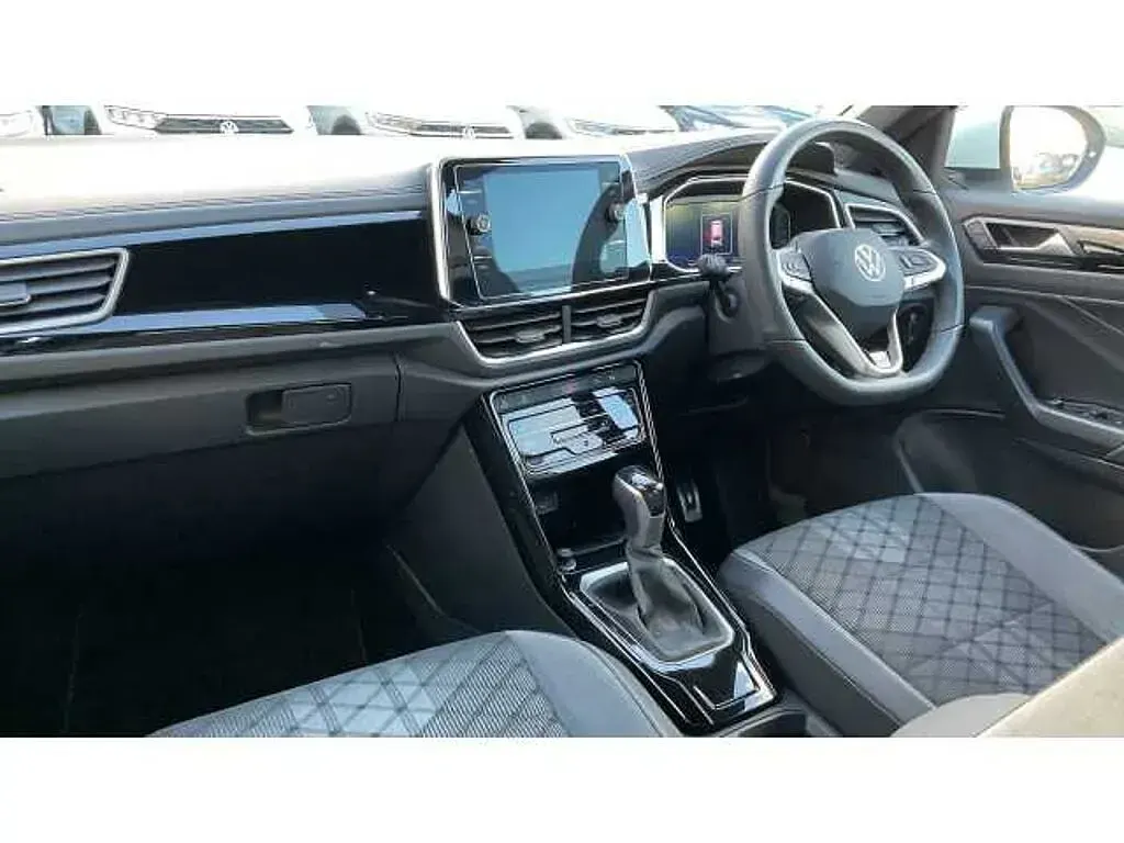 Used VW T-Roc 150 HP (110 kW) 2025 SUV