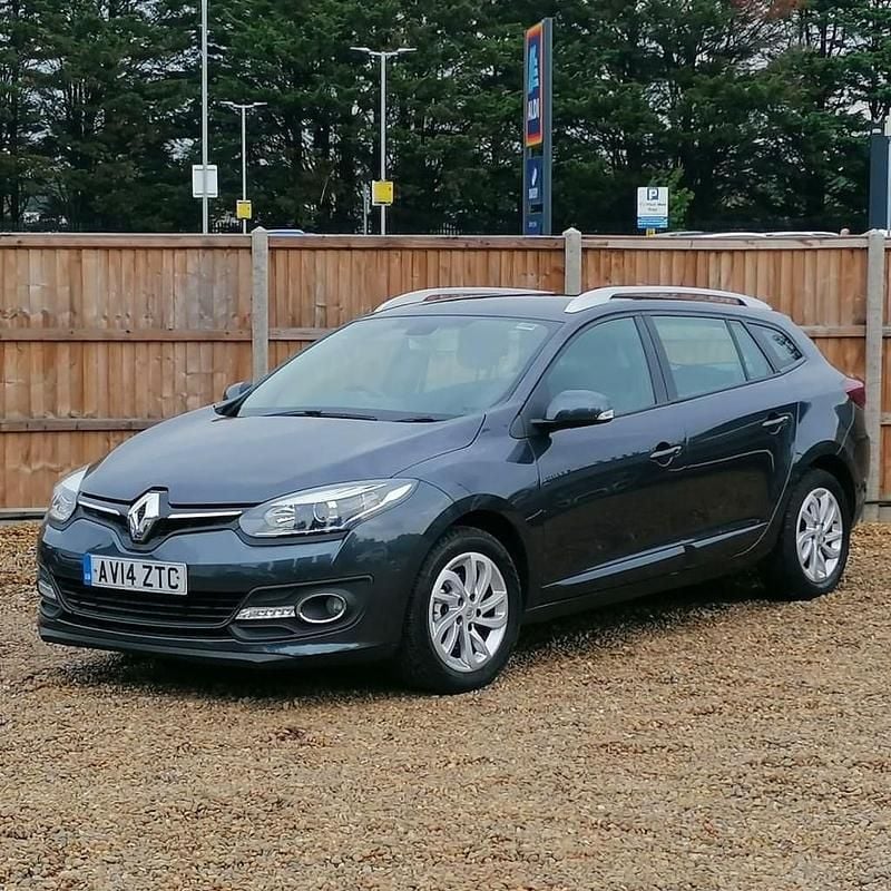 Grey Used 2014 Renault Mégane GrandTour Dynamique Estate | £4,400 (Good price) - Image 1/4