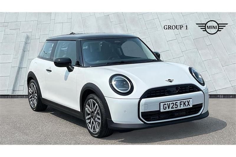 White New 2025 Mini Cooper Classic Hatchback | £23,875 (Super price) - Image 1/4