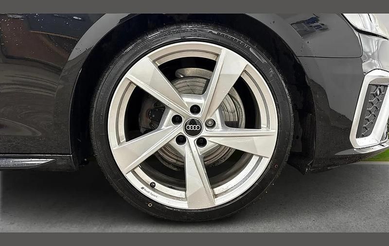 Used Audi A4 S-Line 147 HP (108 kW) 2022 Black Sedan