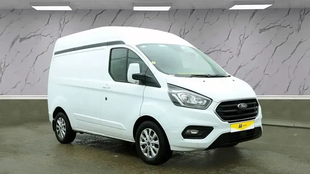 Begagnad Ford Transit Custom Limited 130 HK (95 kW) 2022 Vit Van