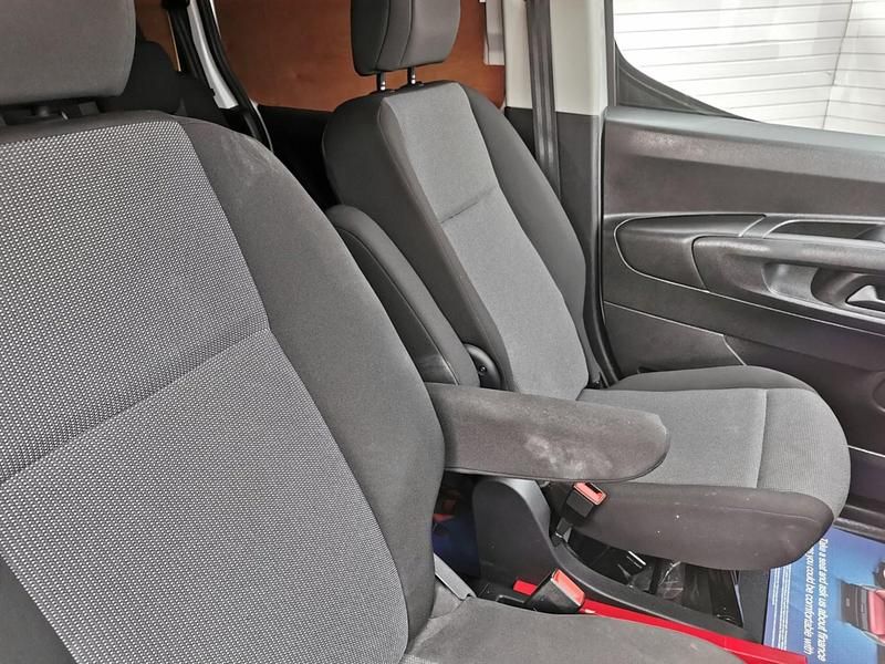 Used Peugeot Partner 2020 White MPV