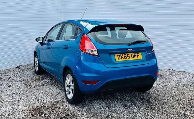 Used Ford Fiesta Zetec 82 HP (60 kW) 2015 Blue Hatchback