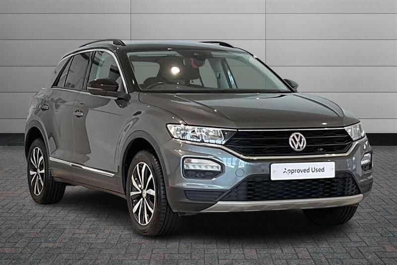 Indium grey with black roof Used 2019 VW T-Roc Design SUV | £15,395 (Fair price) - Image 1/4