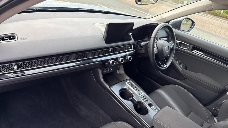 Used Honda Civic Elegance 143 HP (105 kW) 2024 Grey Hatchback