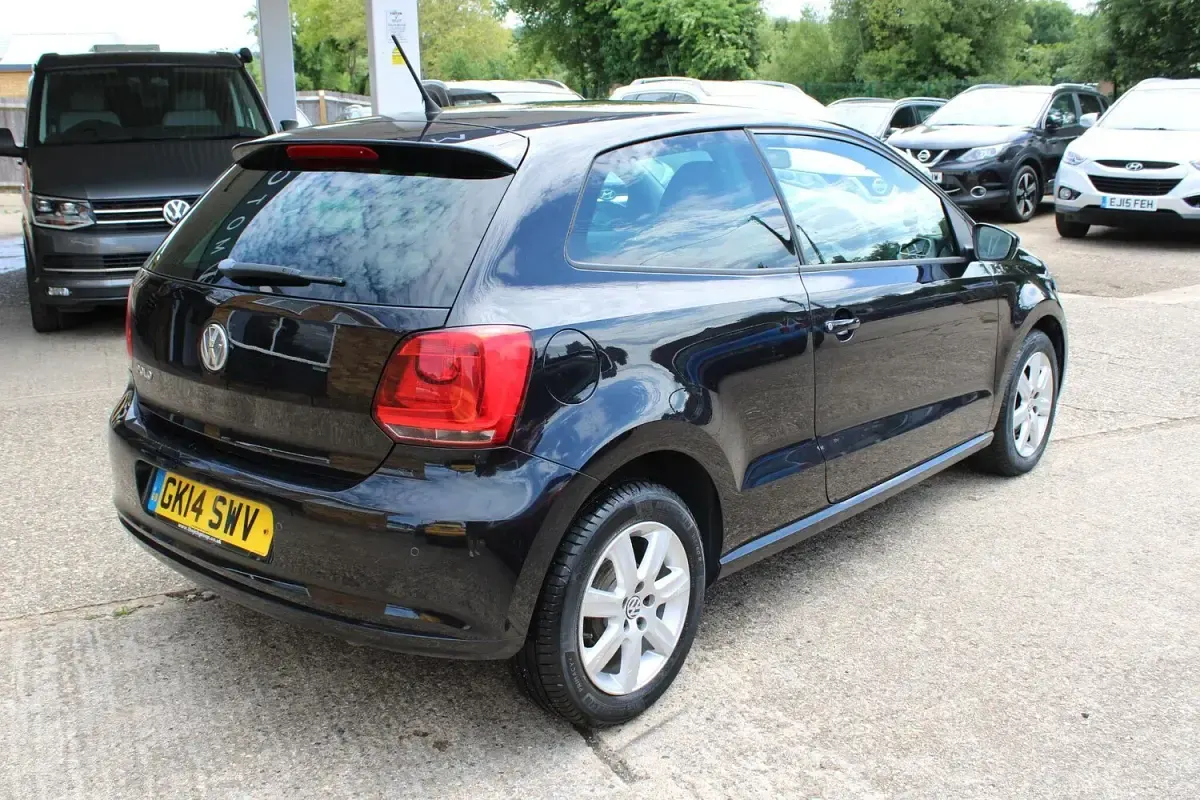 Used VW Polo Edition 60 HP (44 kW) 2014 Black Hatchback