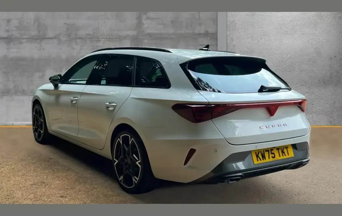 New Cupra Leon 147 HP (108 kW) 2026 White Estate