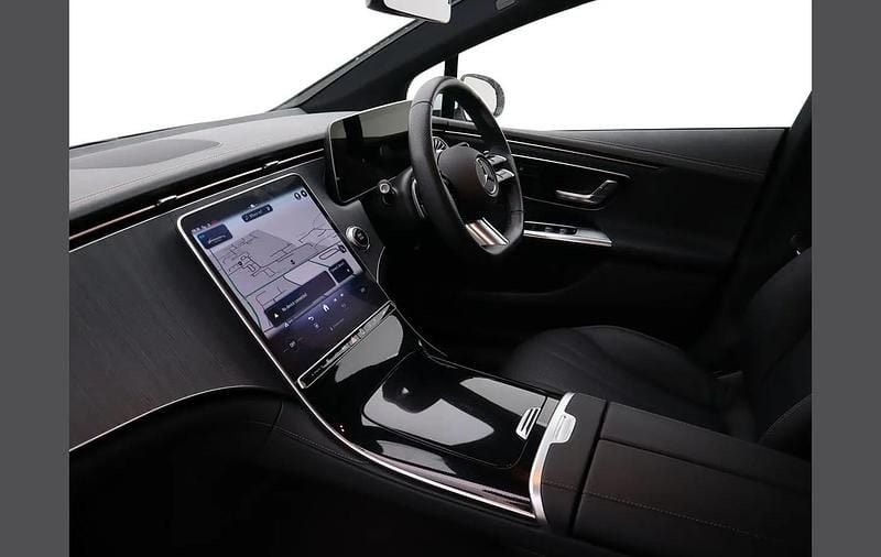 Used Mercedes EQE350 AMG line 214 kW (292 HP) 2025 White Sedan