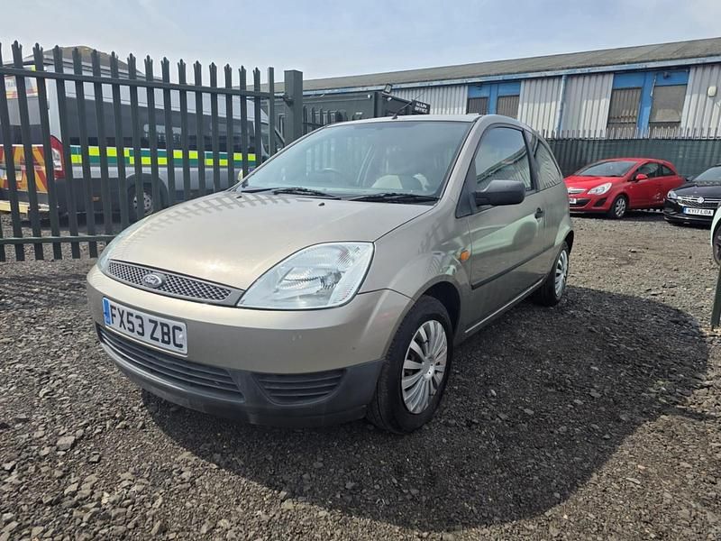 Silver Used 2003 Ford Fiesta Finesse Hatchback | £1,195 (Fair price) - Image 1/4