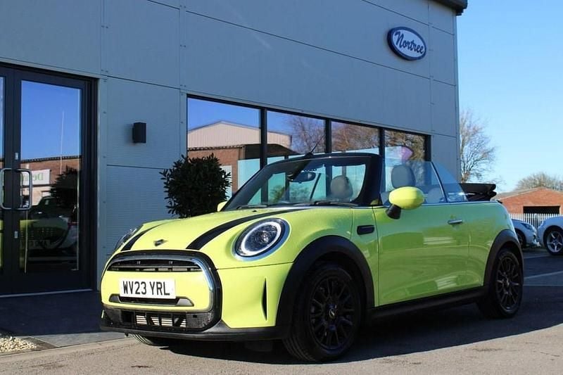Used Mini Cooper Cabriolet Classic 136 HP (100 kW) 2023 Yellow Cabriolet