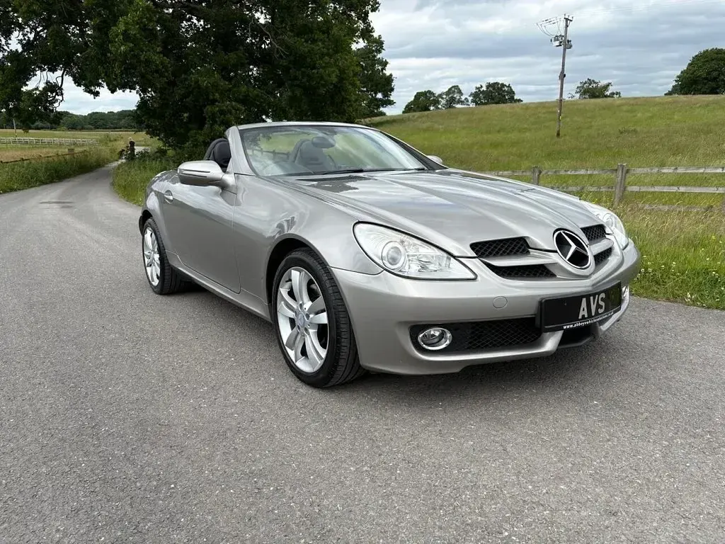 Used Mercedes SLK280 231 HP (169 kW) 2009 Cubanite silver Cabriolet