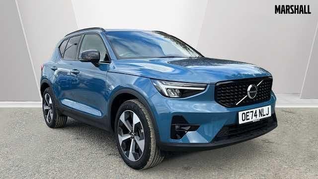 Blue Used 2025 Volvo XC40 Plus SUV | £32,280 (Fair price) - Image 1/3