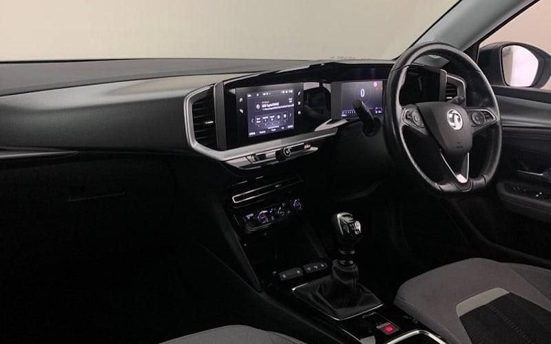 Used Vauxhall Mokka Edition 101 HP (74 kW) 2022 White SUV