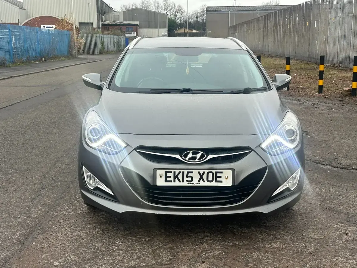 Used Hyundai i40 Style 136 HP (100 kW) 2013 Silver Estate