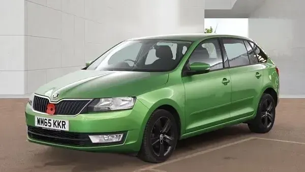 Used Skoda Rapid SE 90 HP (66 kW) 2016 Green Hatchback