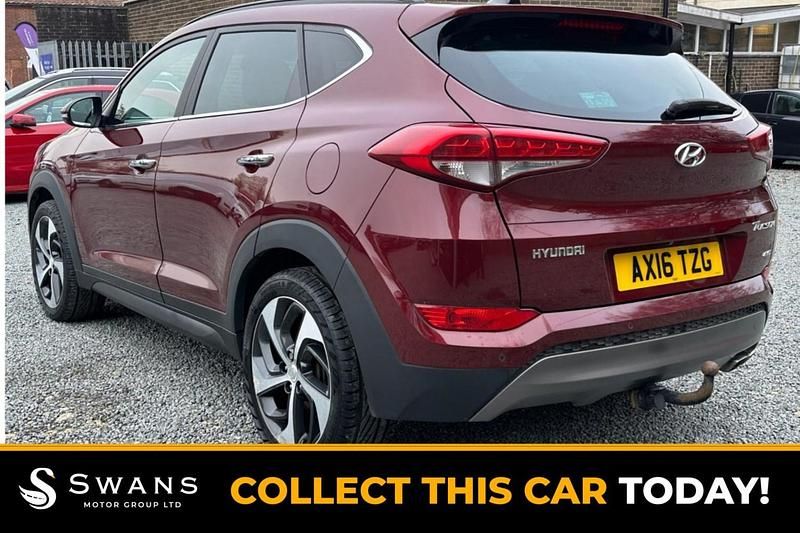 Used Hyundai Tucson Premium SE 185 HP (136 kW) 2016 Red SUV