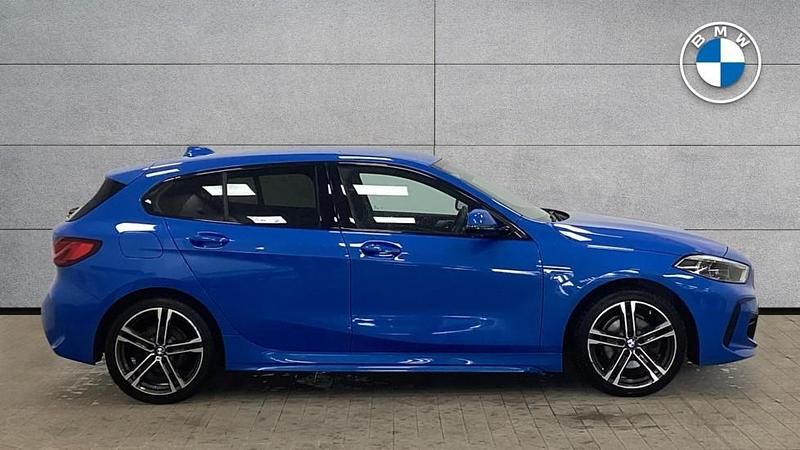 Used BMW 118 M Sport 134 HP (98 kW) 2023 Blue Hatchback