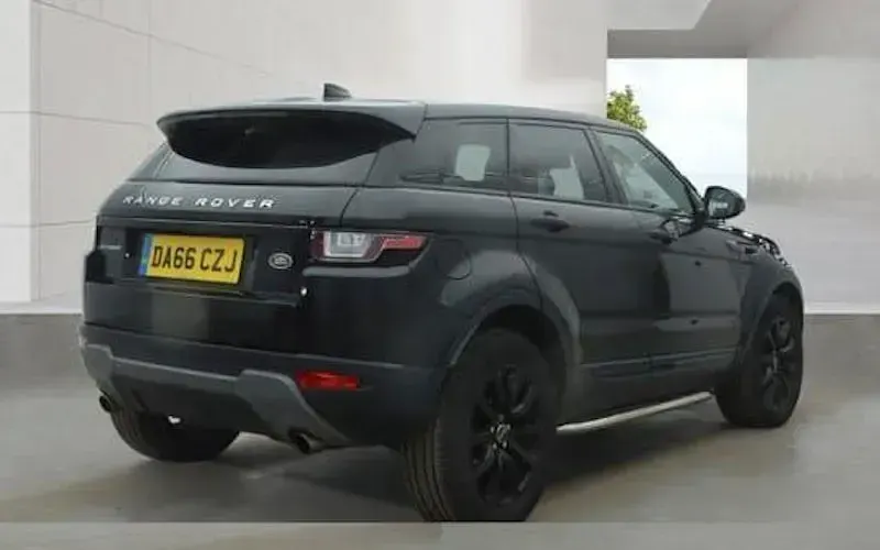 Used Land Rover Range Rover evoque SE 179 HP (131 kW) 2018 Hatchback