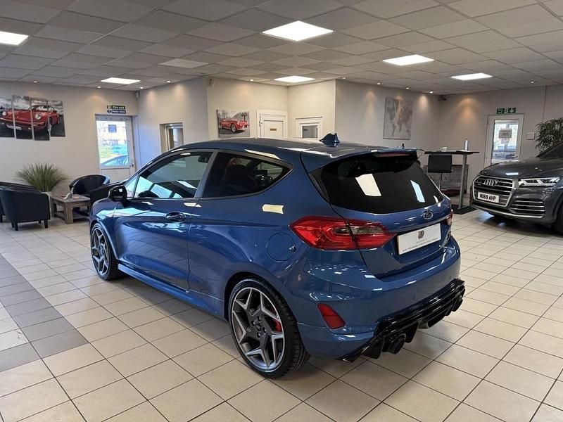 Used Ford Fiesta ST 200 HP (147 kW) 2018 Blue Hatchback