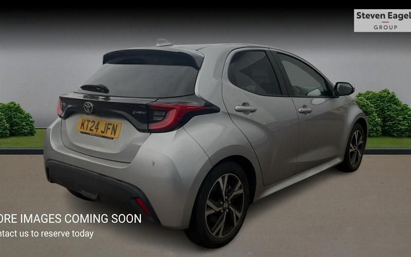 Used Toyota Yaris Hybrid Design 116 HP (85 kW) 2026 Hatchback