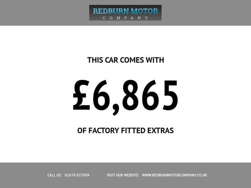 Black Used 2018 Mini Cooper Hatch Hatchback | £15,191 (Fair price) - Image 1/2