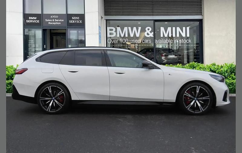 Used BMW i5 M Sport 250 kW (340 HP) 2025 White Estate