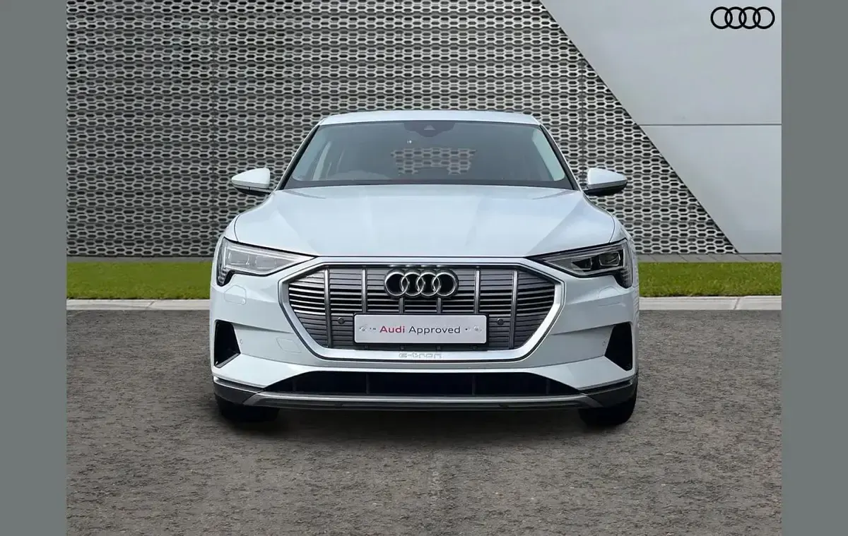 Used Audi e-tron Advanced 300 kW (408 HP) 2022 White SUV
