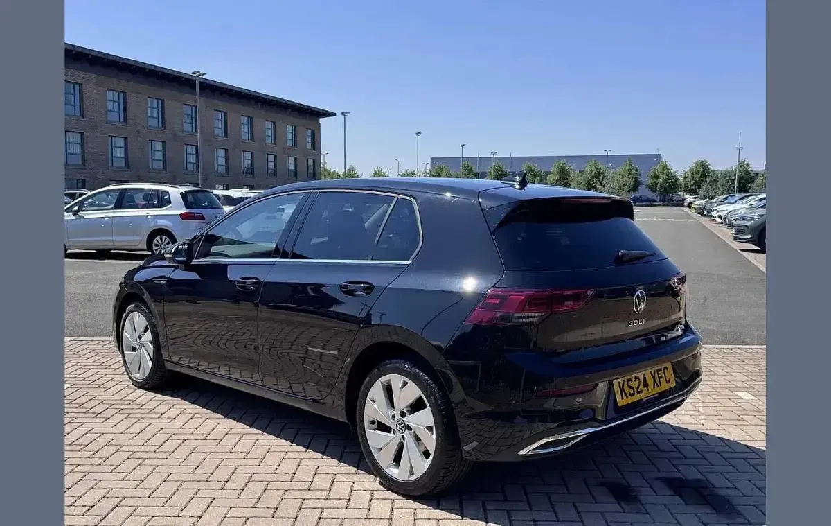 Used VW Golf VIII Style 128 HP (94 kW) 2024 Black Hatchback