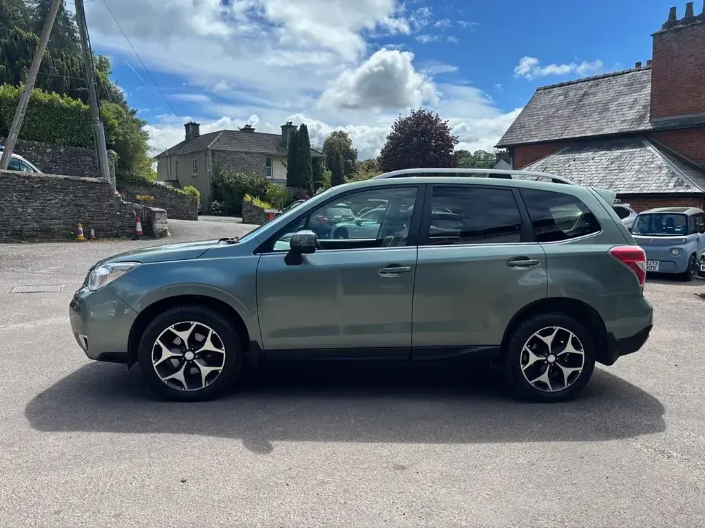 Używany Subaru Forester 2014 Zielony SUV