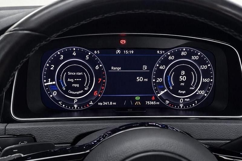 Used VW Golf VII R 300 HP (220 kW) 2020 Red Hatchback