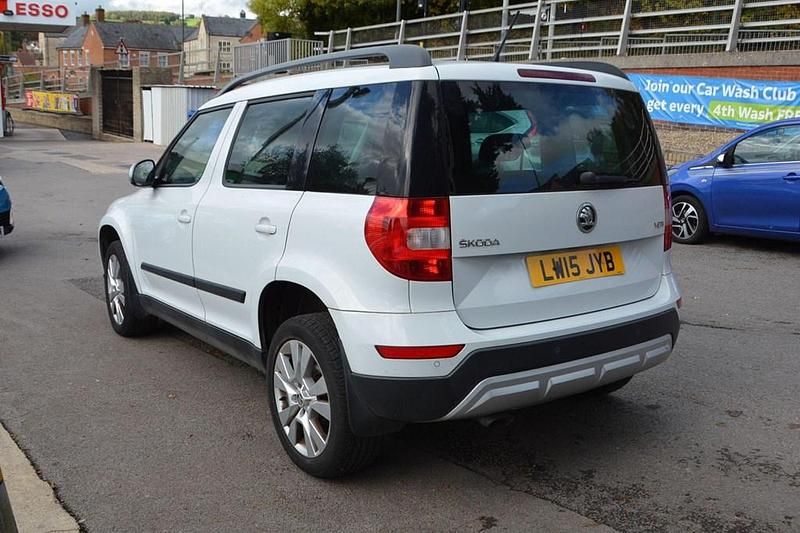 Used Skoda Yeti SE L 2015 White SUV
