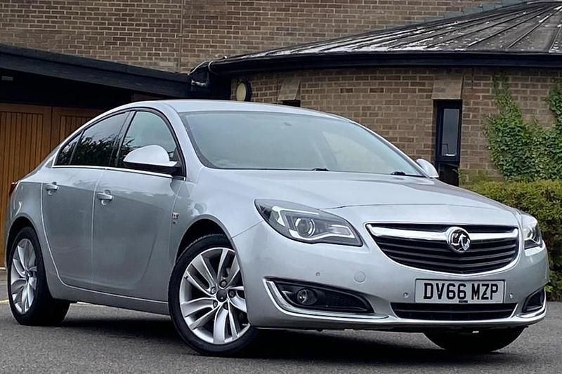 Silver Used 2016 Vauxhall Insignia SRi Hatchback | £4,690 (Fair price) - Image 1/1