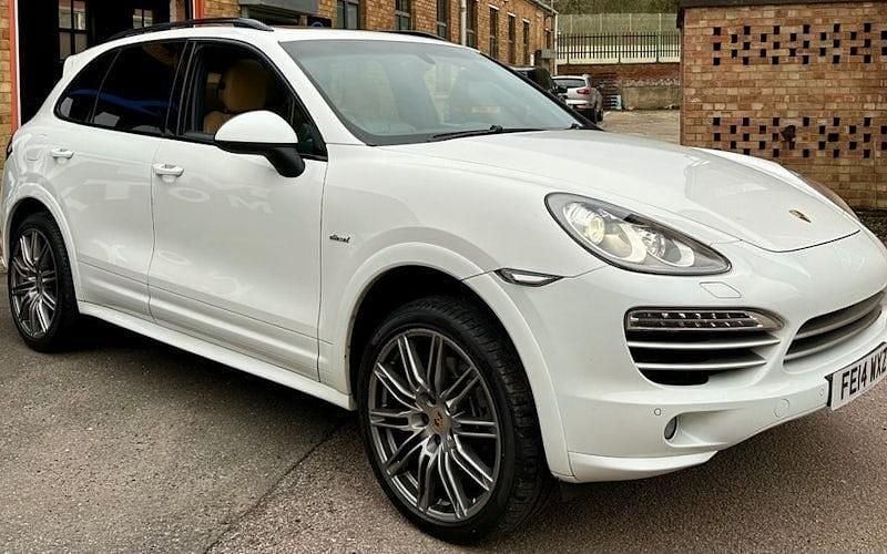 Used Porsche Cayenne Platinum Edition 245 HP (180 kW) 2014 SUV