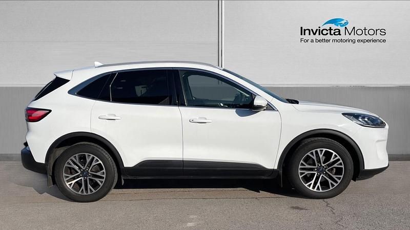 Used Ford Kuga Titanium 150 HP (110 kW) 2020 White SUV
