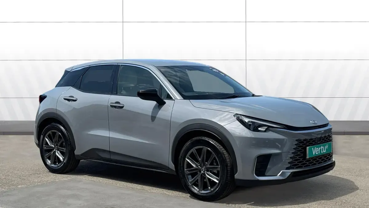 Used Lexus LBX 136 HP (100 kW) 2025 SUV