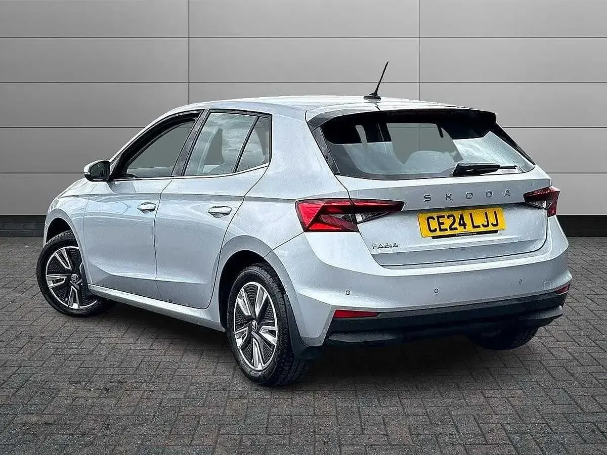 Used Skoda 110 R SE L 81 HP (59 kW) 2024 Brilliant silver metallic Hatchback