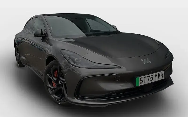 Usado MG IM5 Performance 553 kW (752 HP) 2025 Prateado Citadino