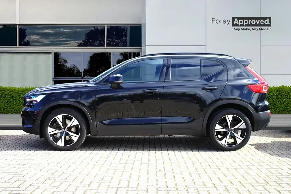 Used Volvo XC40 R-Design 2021 Black SUV