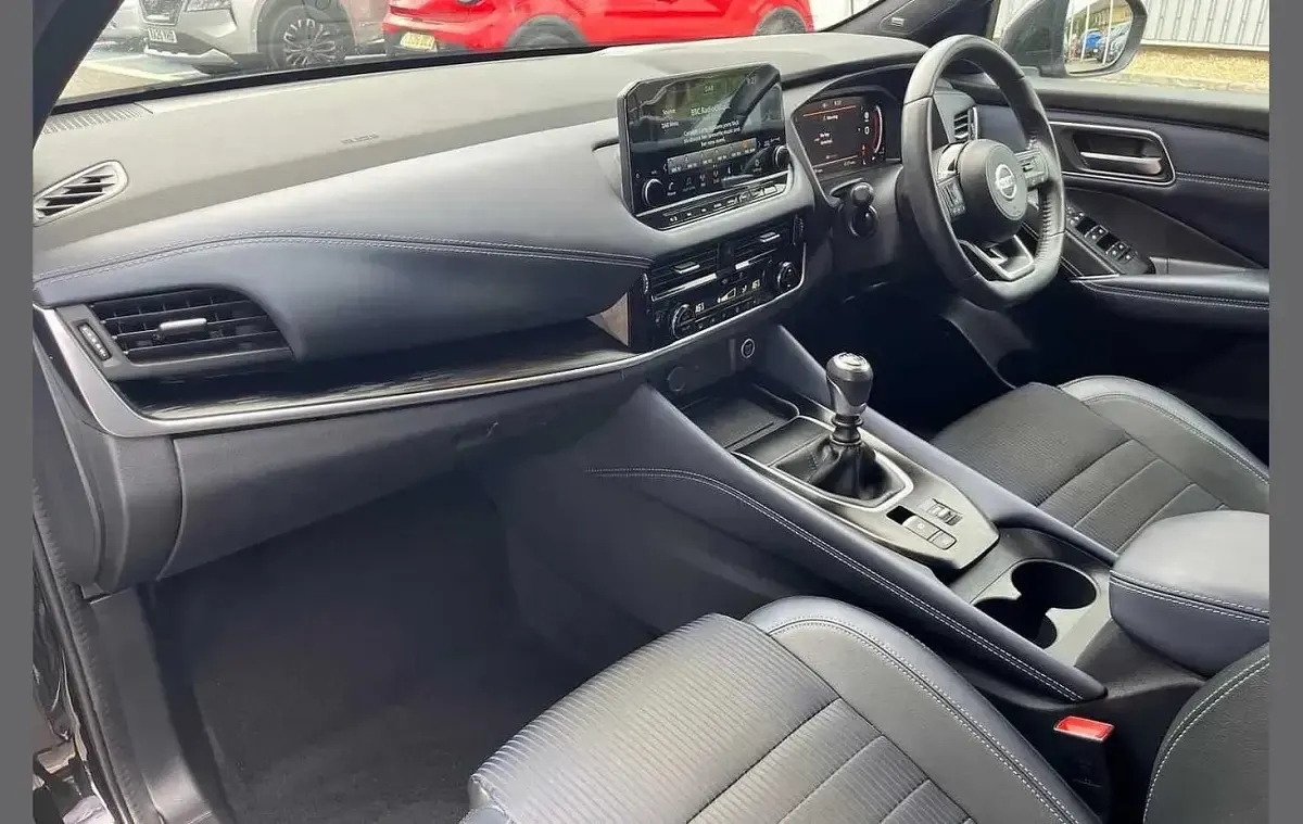 Used Nissan Qashqai Tekna 138 HP (101 kW) 2022 Black SUV