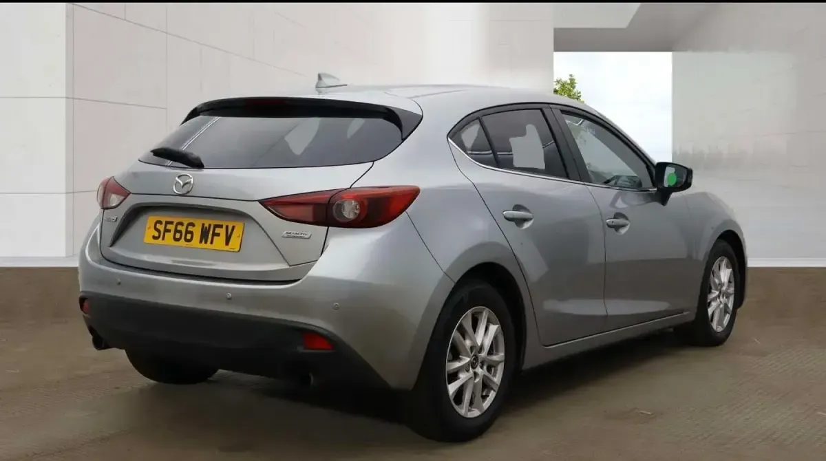 Used Mazda 3 165 HP (121 kW) 2016 Silver Hatchback
