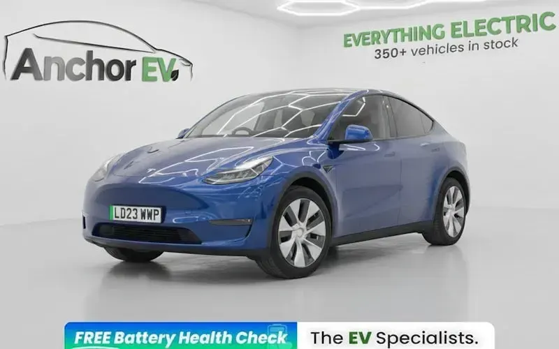 Used Tesla Model Y Long Range AWD 286 kW (389 HP) 2025 SUV