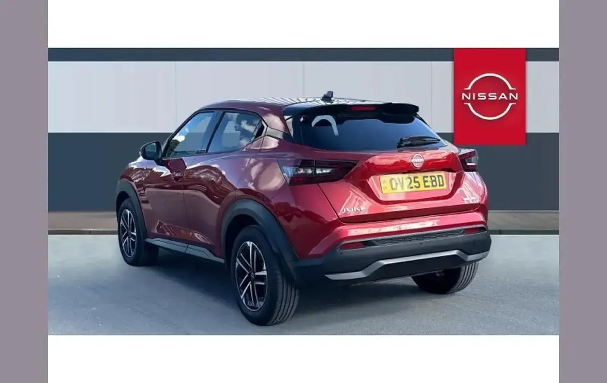Used Nissan Juke N-Connecta 140 HP (102 kW) 2025 Red SUV
